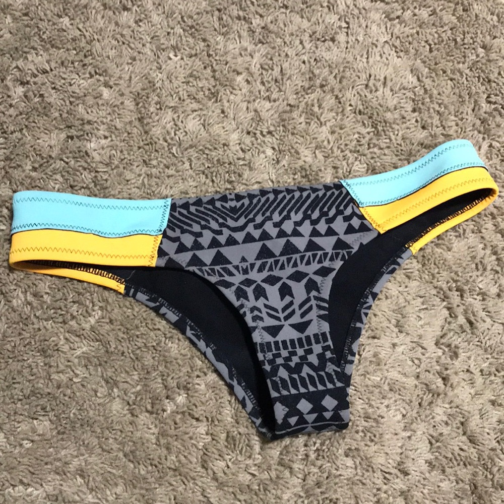 Ripcurl neoprene swim bottom